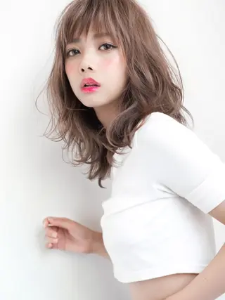 セミロング 🌟髪質改善と艶 ✨相場つかさのヘアスタイル