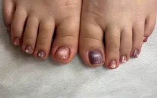 ネイル 人見 菜巴（ネイリスト）のネイルデザイン