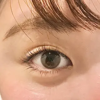 マツエク・マツパ miel大宮店所属・矢部 奈々の眉毛・アイブロウイメージ