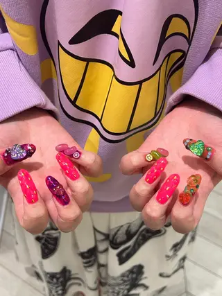 ネイル ꪆৎ平行アーチ ྀི ワカナの眉毛・アイブロウイメージ