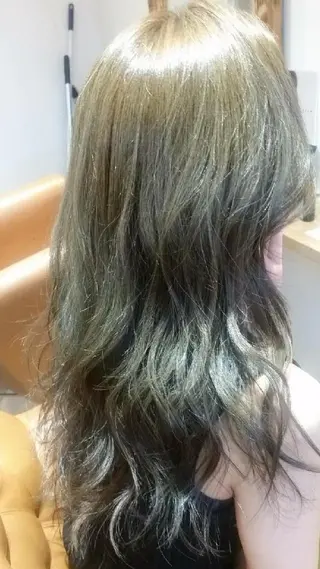 ロング カラー 顔周りレイヤーカット 髪質改善代表西村功平のヘアスタイル