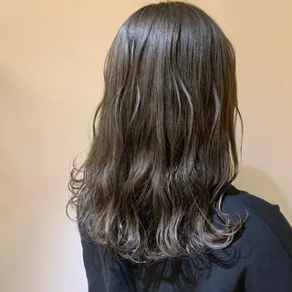 ミディアム カラー 中島 直哉のヘアスタイル