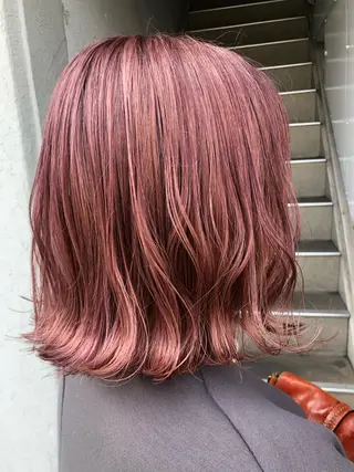 ミディアム 國次 夕貴のヘアスタイル