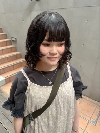 ショート カラー パーマ 大橋 芽衣のヘアスタイル