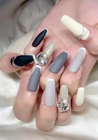 ネイル マツエク・マツパ アイブロウ Nail&eye Belire 新宿のネイルデザイン