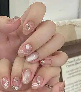 ネイル 石井 百合のネイルデザイン