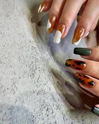 ロング m kaori𓃟のネイルデザイン