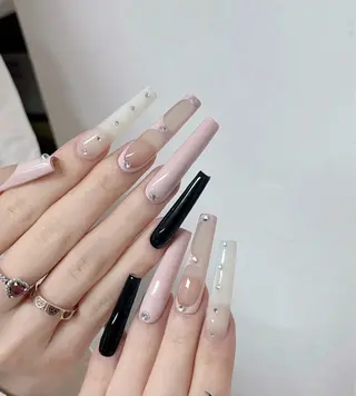 ネイル E.N🦋 長さ出し/持ち込みのネイルデザイン