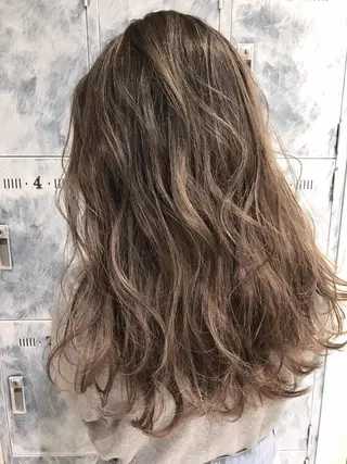 ロング カラー 松本 明日可のヘアスタイル