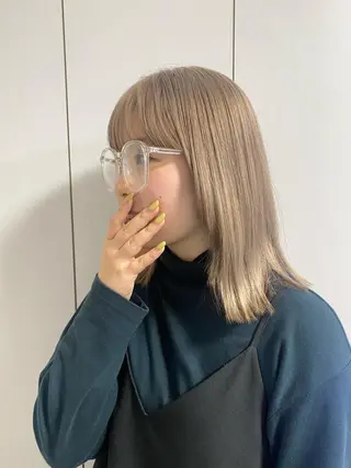 ミディアム デザイン🥇複雑履歴 ハイトーン特化のヘアスタイル