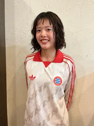 ミディアム パーマ そね こまちのヘアスタイル