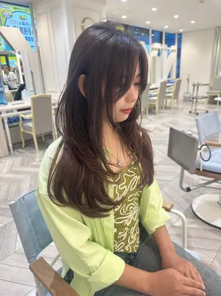 ロング ベージュ/インナー カラー🤍Rieのヘアスタイル