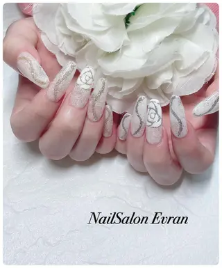 ネイル Nail salon Evranのネイルデザイン