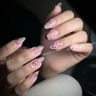 ミディアム ガー NAILのネイルデザイン