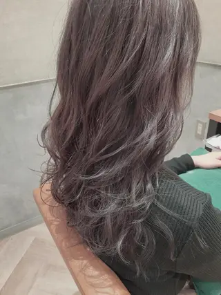 ロング カラー ラボヌールヘアシュシュ所属・西村 力一のヘアスタイル