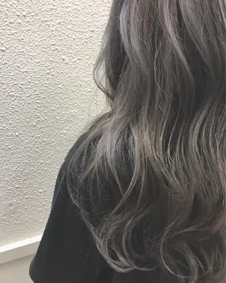 ロング カラー にった みずきのヘアスタイル