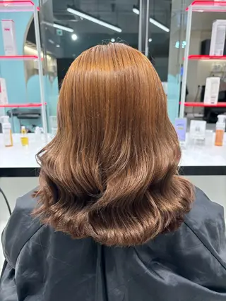 セミロング Wカラー/暖色/べ ージュりく©︎🐝のヘアスタイル