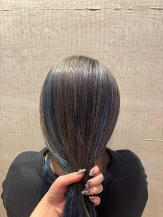 カラー ブリーチ/ハイトーン 田邊莉奈/EARTHのヘアスタイル