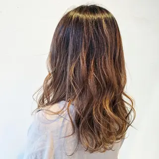 ロング 浜田りほ Luxbe 博多バスターミナルのヘアスタイル