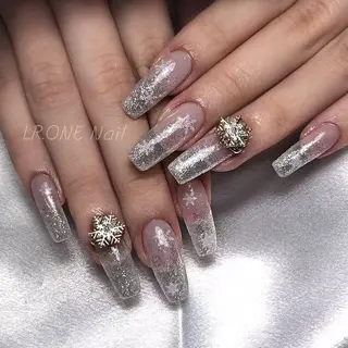 ネイル LR.ONE ヨウのネイルデザイン