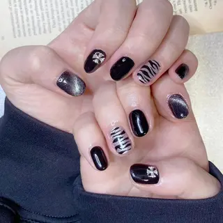 ネイル NOIROUGE所属・NOI ROUGEのネイルデザイン