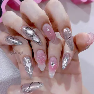 ネイル Dark honey スカルプ専門原宿店のネイルデザイン