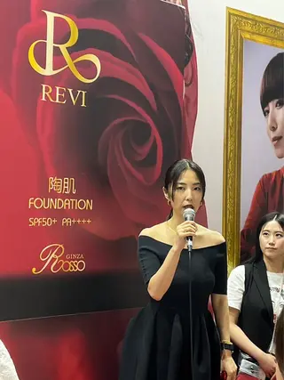 ハーブピーリング/韓国肌管理/フェイシャル/毛穴洗浄/眉毛/顔脱毛【糸脱毛専門】rev所属・ハーブピーリング🌹 毛穴洗浄❤️眉waxのエステ・リラクイメージ