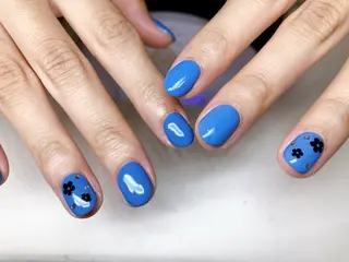 ネイル ECLAT エクラ所属・寺山 千鶴のネイルデザイン