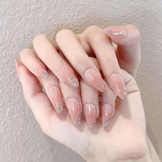 ネイル VIVIAN リサのネイルデザイン