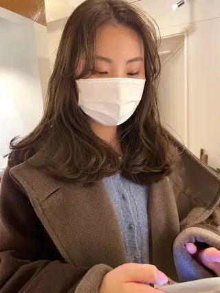 セミロング カラー SALOWIN武蔵小杉店所属・国内最高濃度の水素 /髪質改善/ケア特化のヘアスタイル