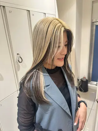 ロング カラー ヘアアレンジ タイトボブ個性派カラ ーAKANEのヘアスタイル