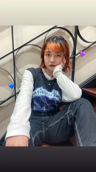 ショート カラー tomo🍒パーマ ハイトーン似合わせのヘアスタイル