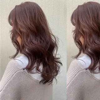 ロング カラー ツキノキ ミナのヘアスタイル