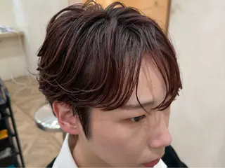 パーマ メンズ MEN‘S HAIR BLEACHi塩釜口所属・市原亮/塩釜口/ ツイスパ/波巻きのヘアスタイル