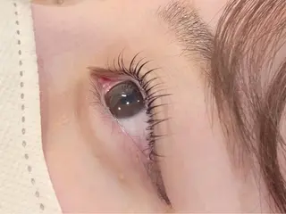 マツエク・マツパ Fiara 京都七条高倉店所属・Flara 京都七条高倉店のマツエク・マツパデザイン