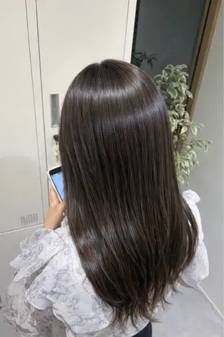 ロング BLEACH YURINAのヘアスタイル