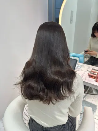 ロング Lond  Emi 艶髪モテヘアのヘアスタイル