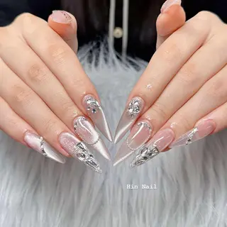 ネイル HIN NAILのネイルデザイン