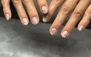 ネイル Minako 【Charmant】のネイルデザイン