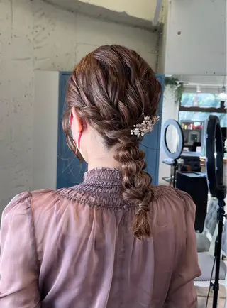 セミロング ヘアアレンジ Froom🌻 村上夏菜のマツエク・マツパデザイン
