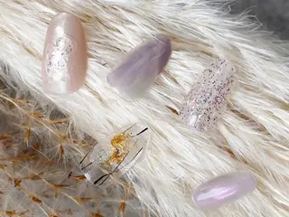 ミディアム ネイル ツメトマツゲ .のネイルデザイン