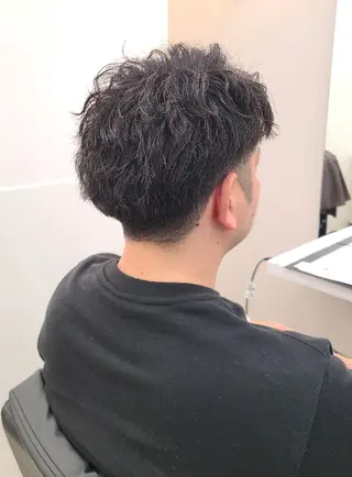 ショート メンズ パーマ 桐島 令奈のヘアスタイル