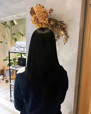 ロング ROCCO saraのヘアスタイル