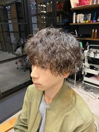 パーマ 花見 亜沙美のヘアスタイル
