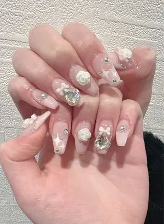 ネイル D-BEAUTY Nailsalonのネイルデザイン