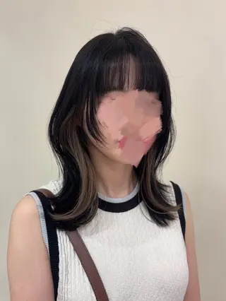セミロング 韓国レイヤー🪽 耳ツボジュエリーのヘアスタイル