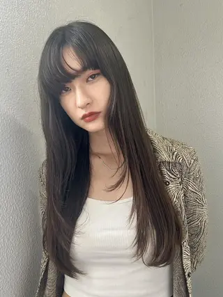 ロング 🌼U24 ヘアデザインラボのヘアスタイル