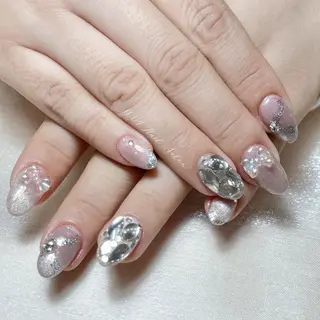 ネイル ishiro 🍂のネイルデザイン