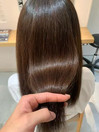 セミロング ✨髪質改善　美髪✨ 縮毛　井上 大誠のヘアスタイル