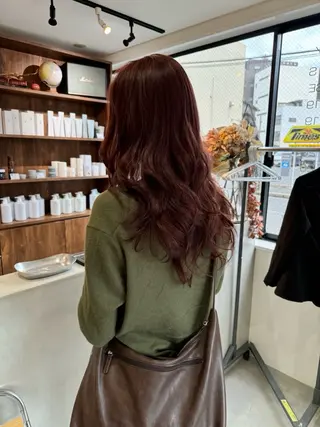 ロング カラー (𝐡)𝐰𝐢𝐦 𝐲𝐮𝐧𝐚のヘアスタイル